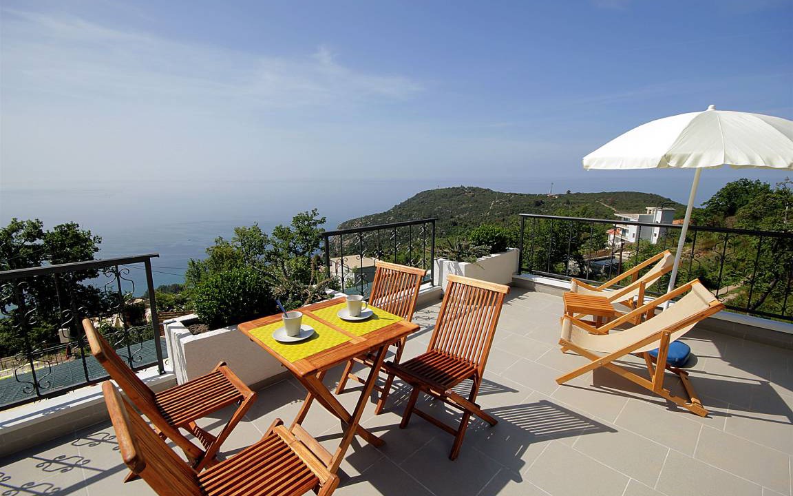 Photo of Patio Balcony in Sutomore