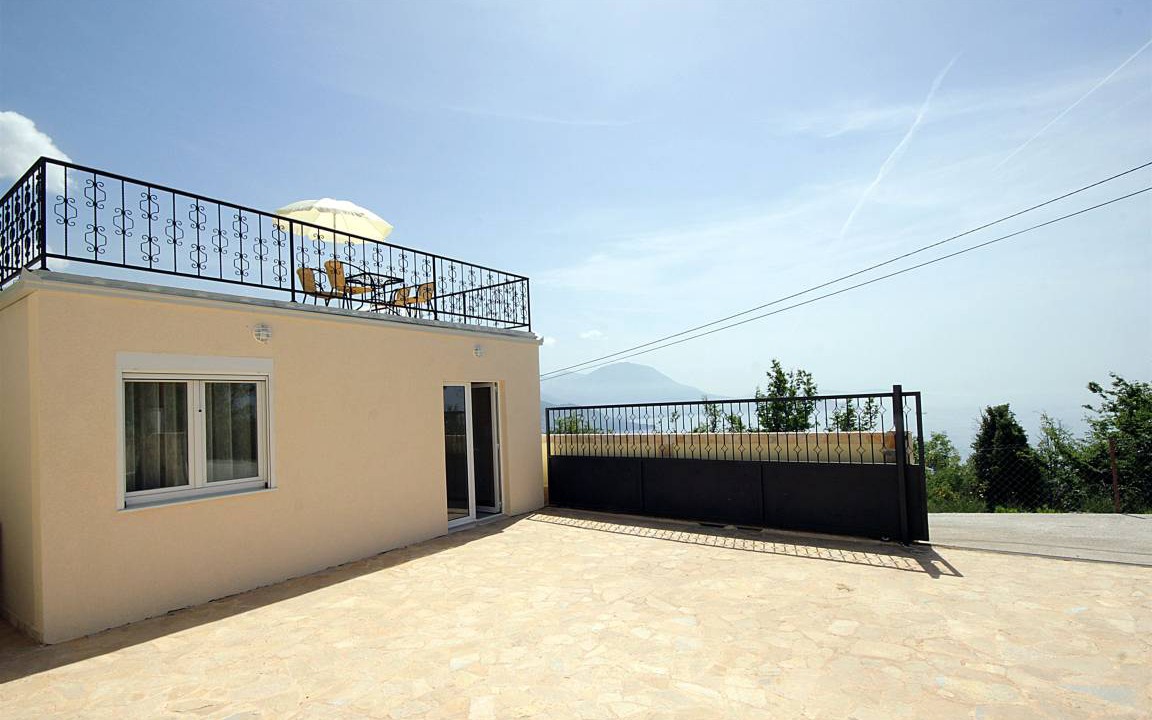 Photo of Patio Balcony in Sutomore