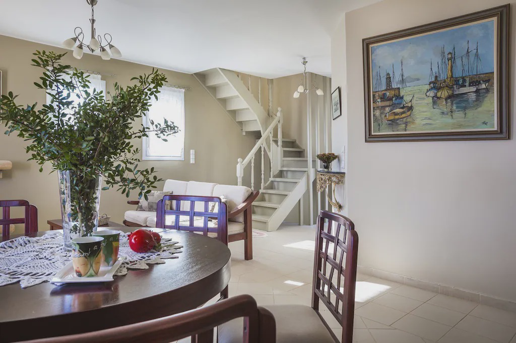 Photo of Livingroom in Tselendata