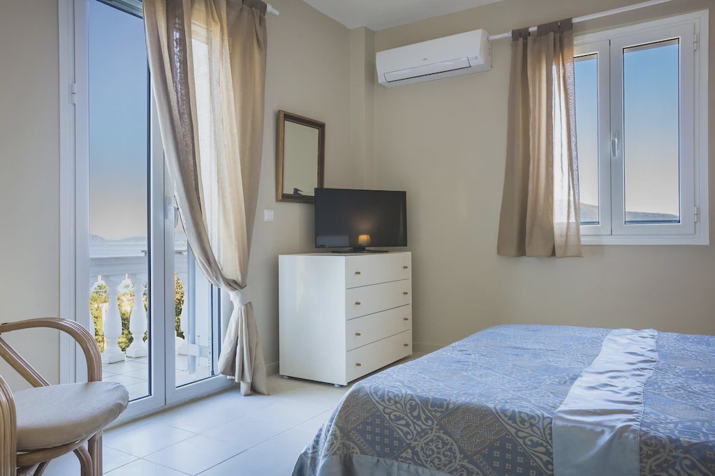 Photo of Bedroom in Tselendata