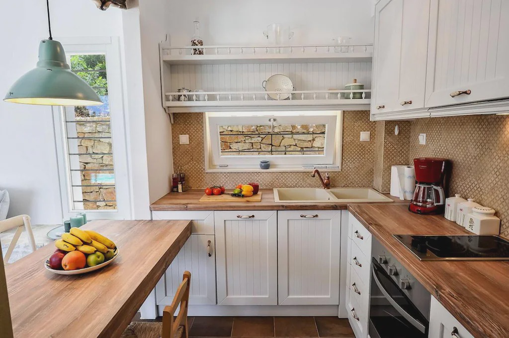 Photo of Kitchen in Katsimatika