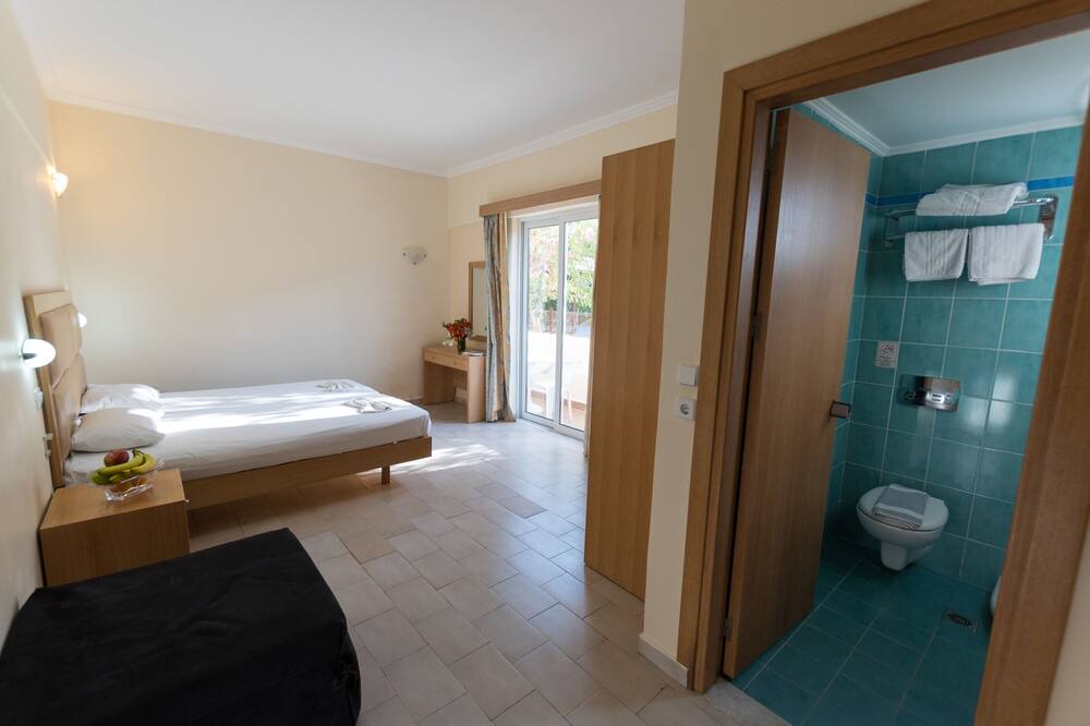 Photo of Bedroom in Lardos
