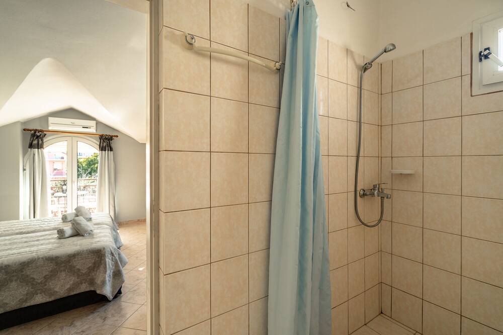 Photo of Bathroom in Lixouri