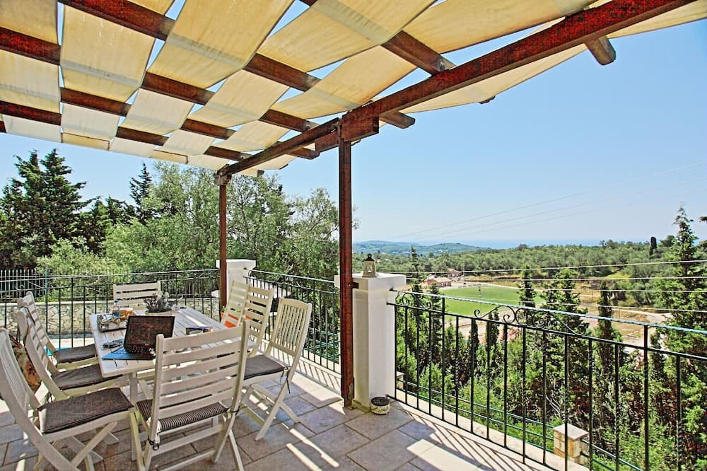 Photo of Patio Balcony in Vlachopoulatika