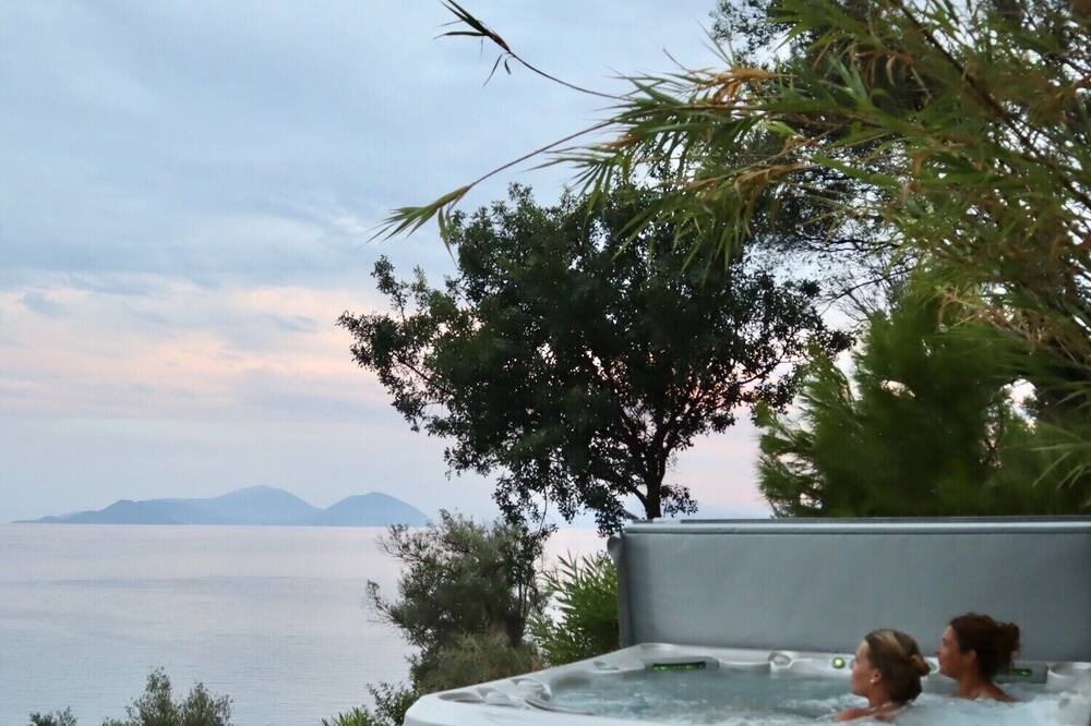 Photo of Outdoor in Evgiros