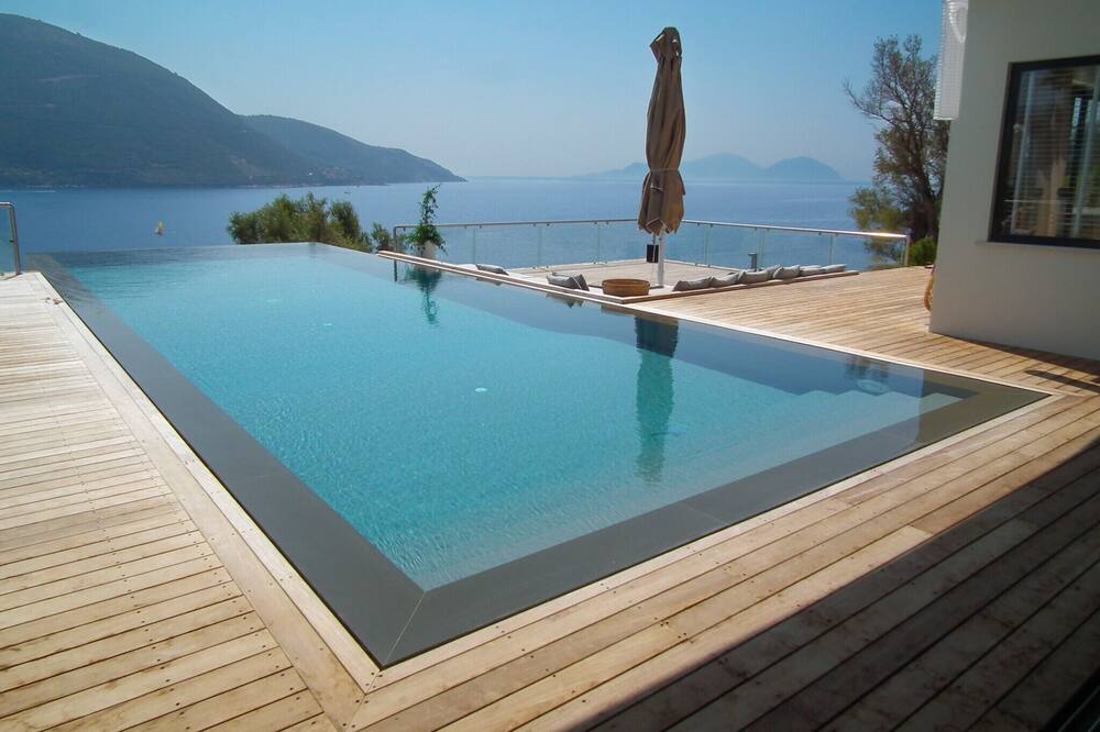 Photo of Outdoor in Evgiros