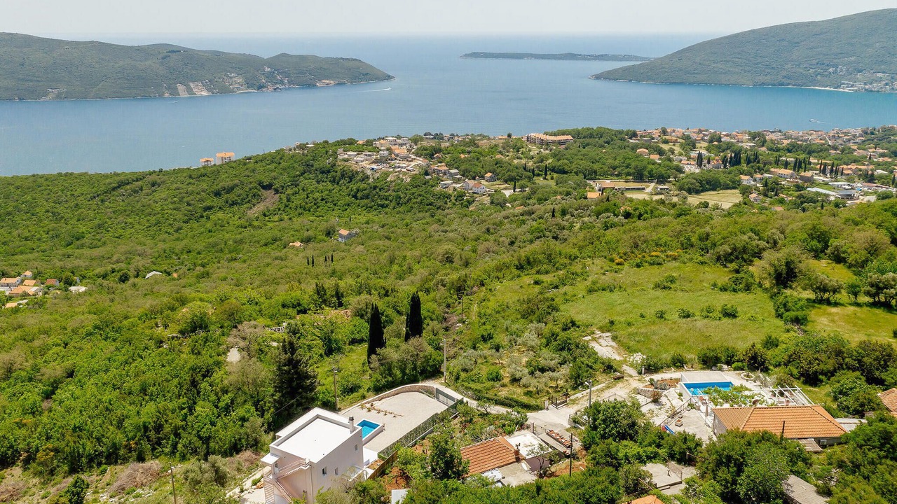 Photo of Outdoor in Podi