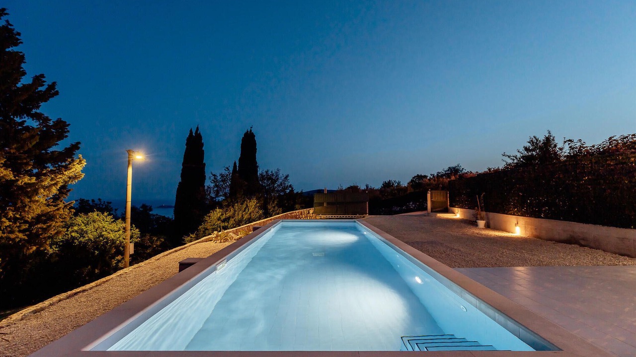 Photo of Outdoor in Podi