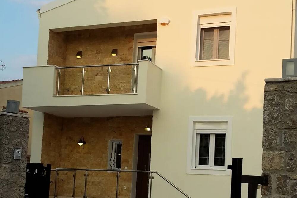 Photo of Outdoor in Perama