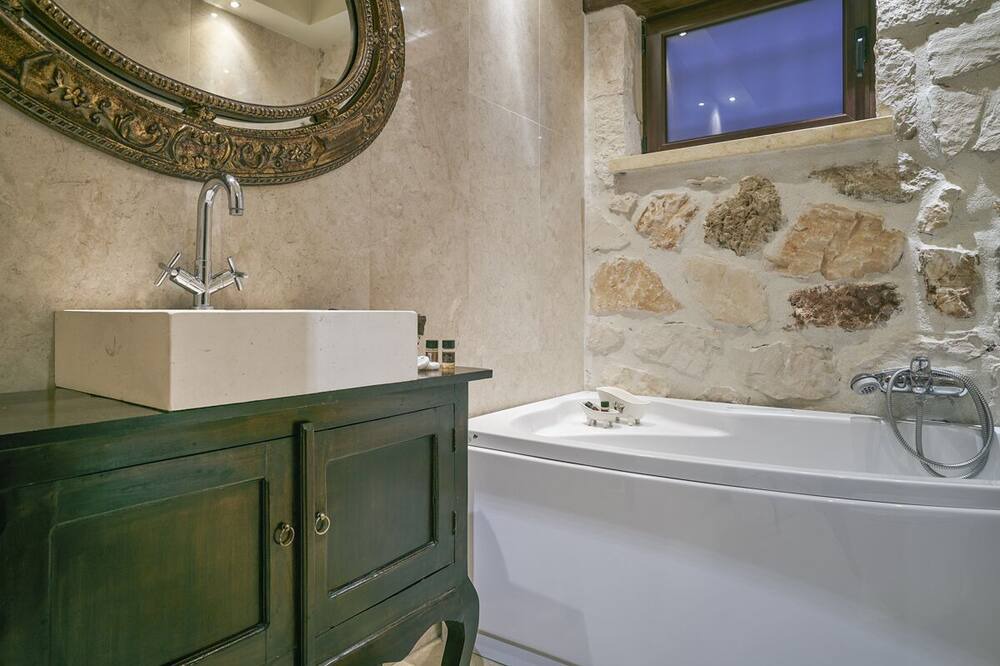 Photo of Bathroom in Kalpaki