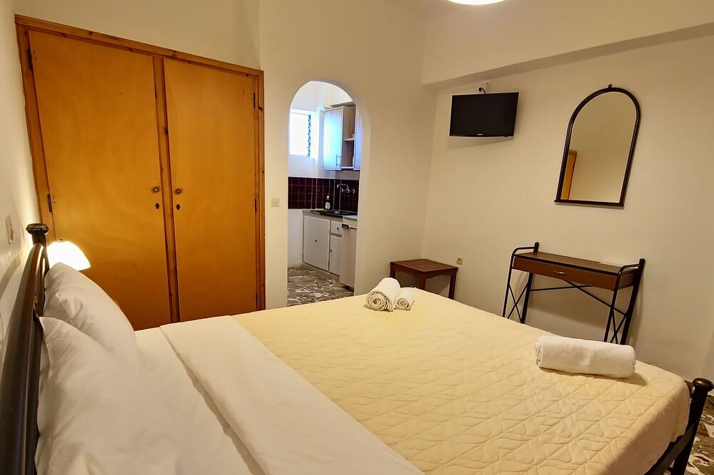 Photo of Bedroom in Melikia