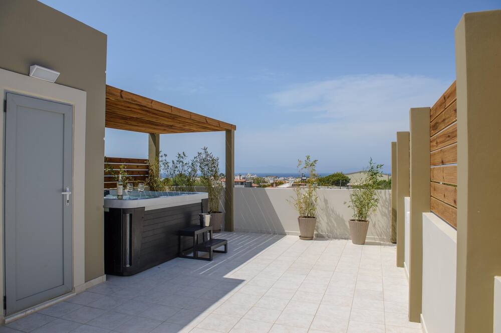 Photo of Patio Balcony in Petaloudes