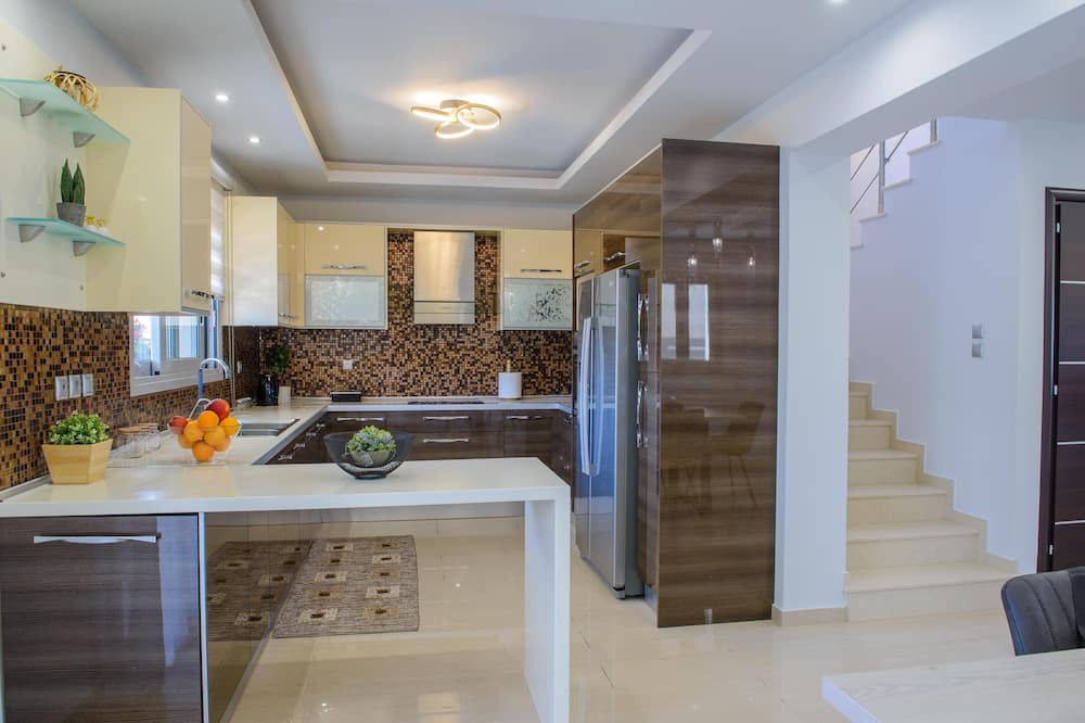 Photo of Kitchen in Petaloudes