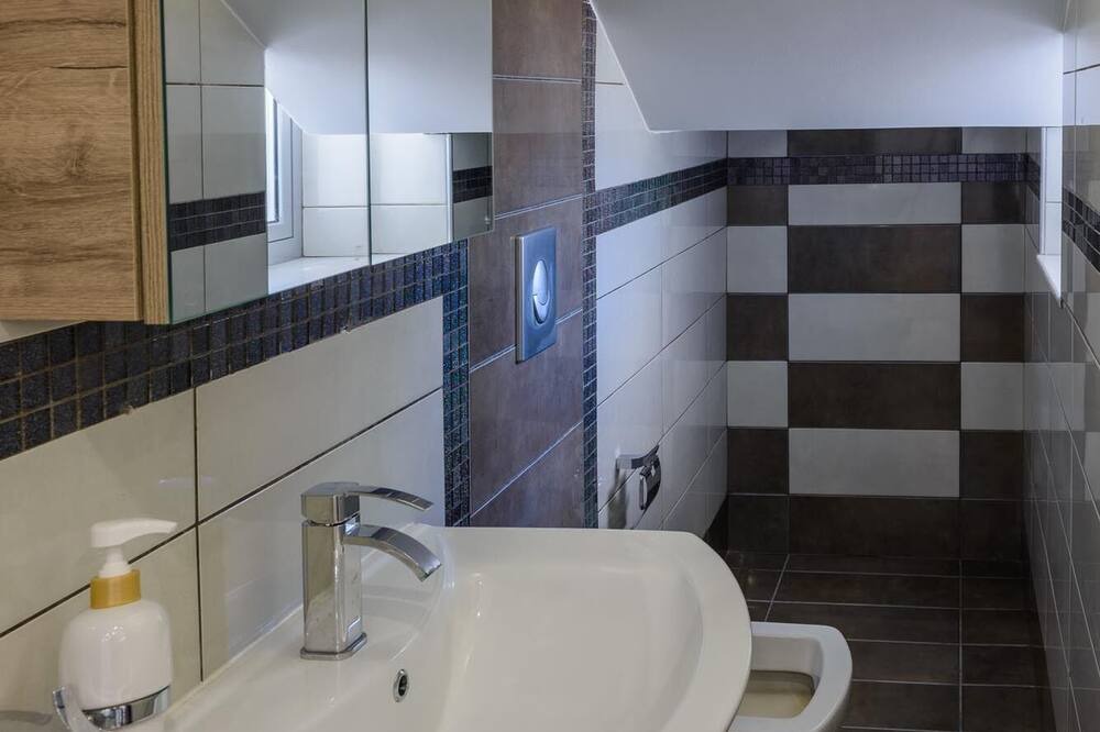 Photo of Bathroom in Petaloudes