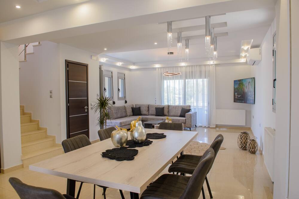 Photo of Kitchen in Petaloudes