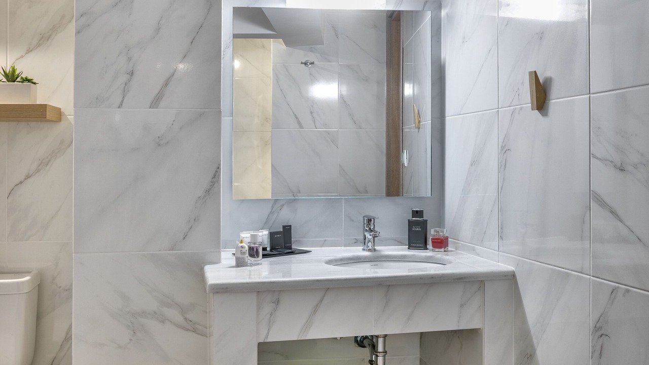 Photo of Bathroom in Monastiraki