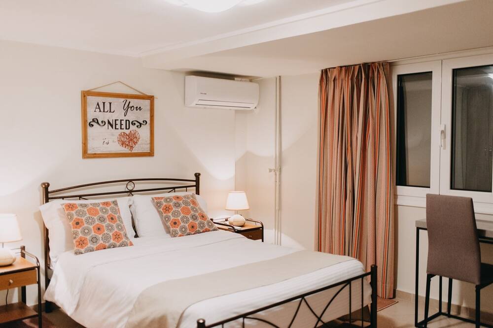 Photo of Bedroom in Patras