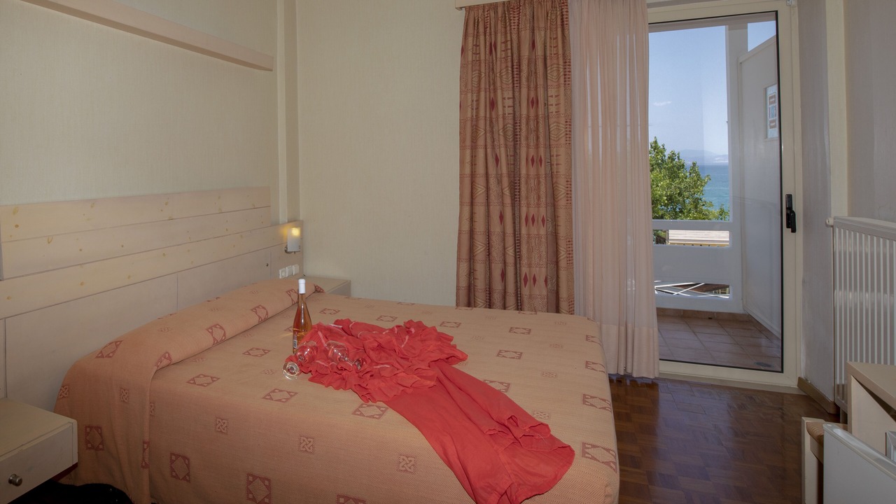 Photo of Bedroom in Kamena Vourla