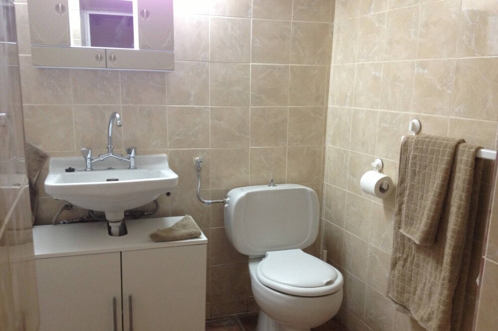 Photo of Bathroom in Vathi