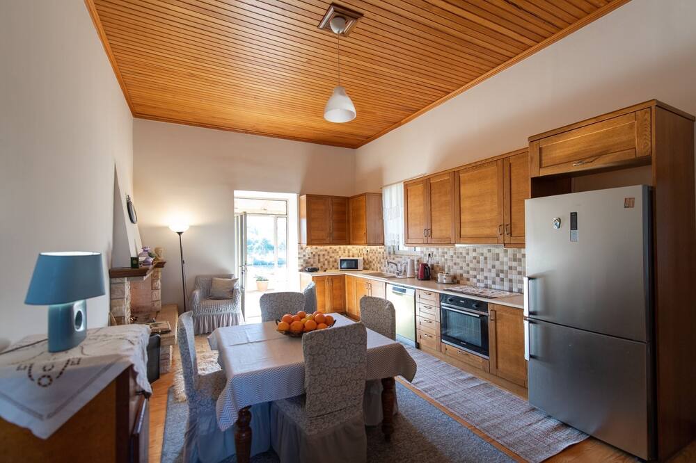 Photo of Kitchen in Rododafni