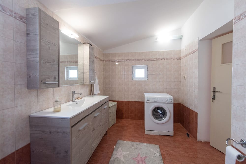 Photo of Bathroom in Rododafni