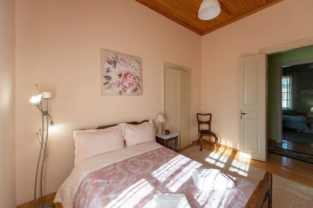 Photo of Bedroom in Rododafni