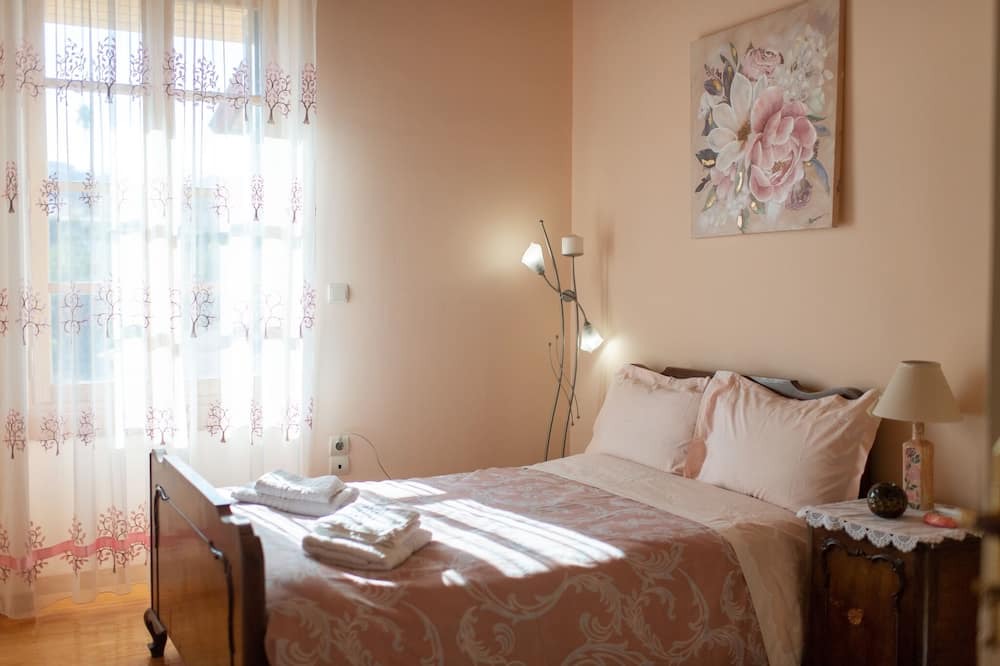 Photo of Bedroom in Rododafni