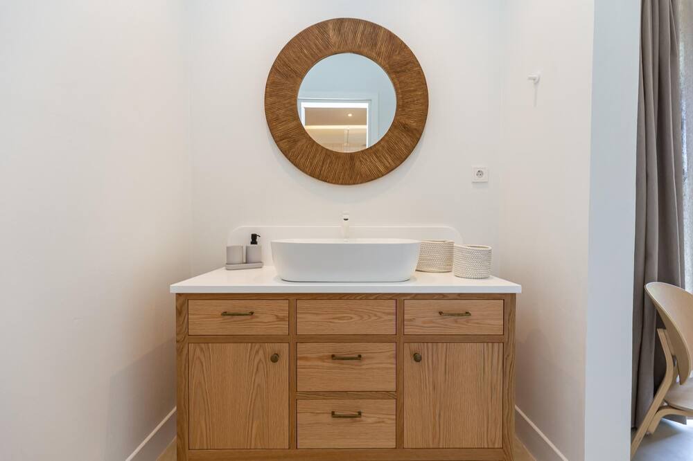 Photo of Bathroom in Pirgi