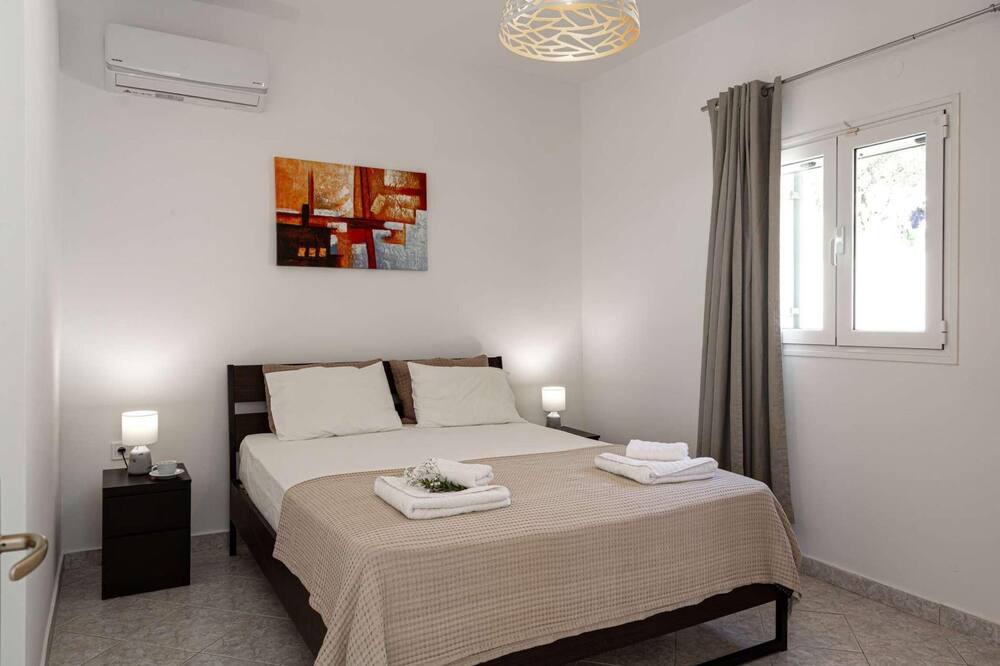 Photo of Bedroom in Vlachata