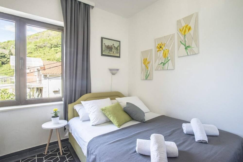 Photo of Bedroom in Lepetane