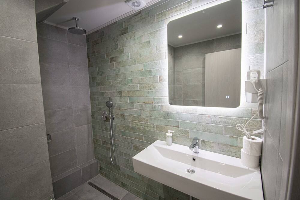 Photo of Bathroom in Nea Iraklia