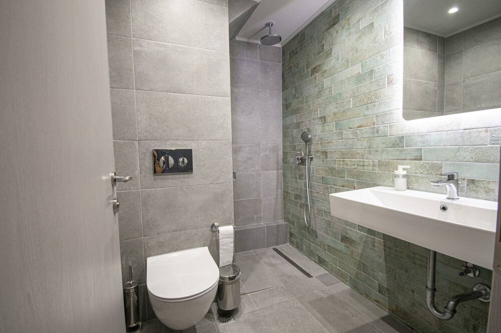 Photo of Bathroom in Nea Iraklia