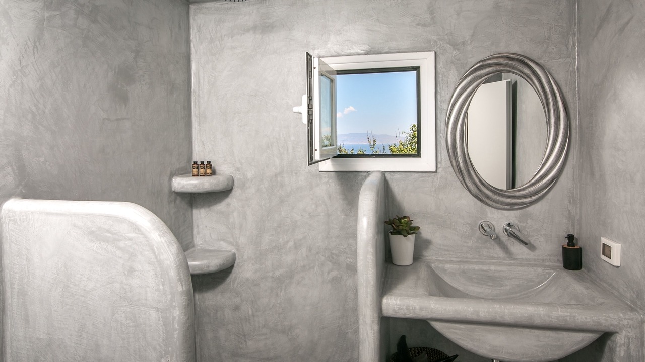 Photo of Bathroom in Oia