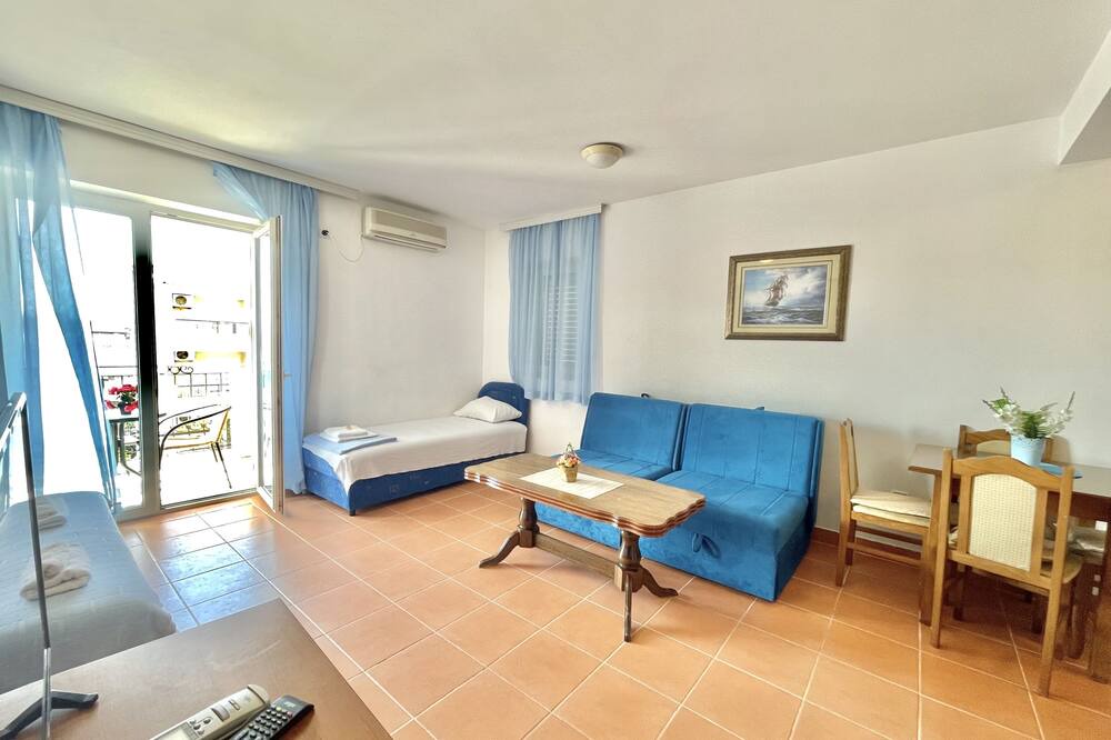 Photo of Livingroom in Maini