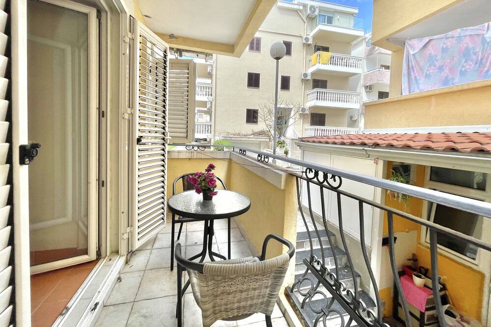 Photo of Patio Balcony in Maini