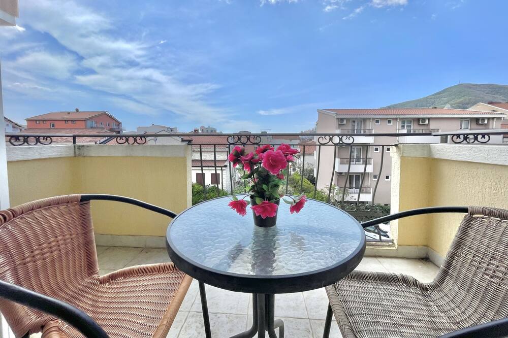 Photo of Patio Balcony in Maini