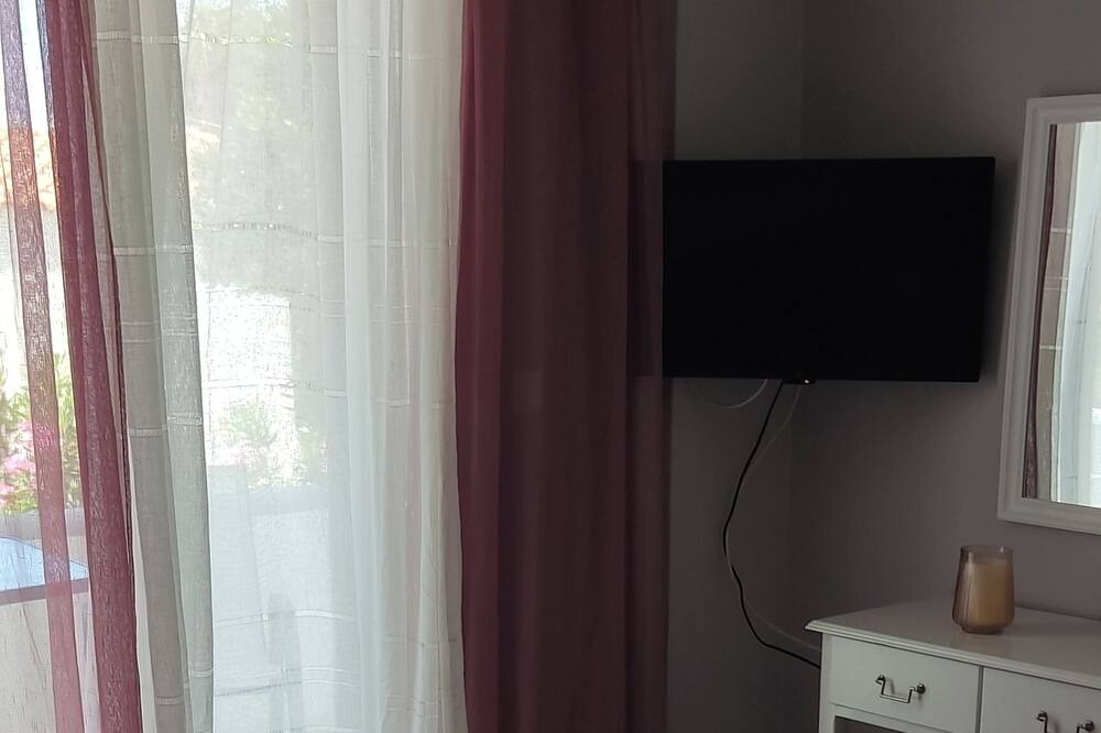 Photo of Bedroom in Marmari