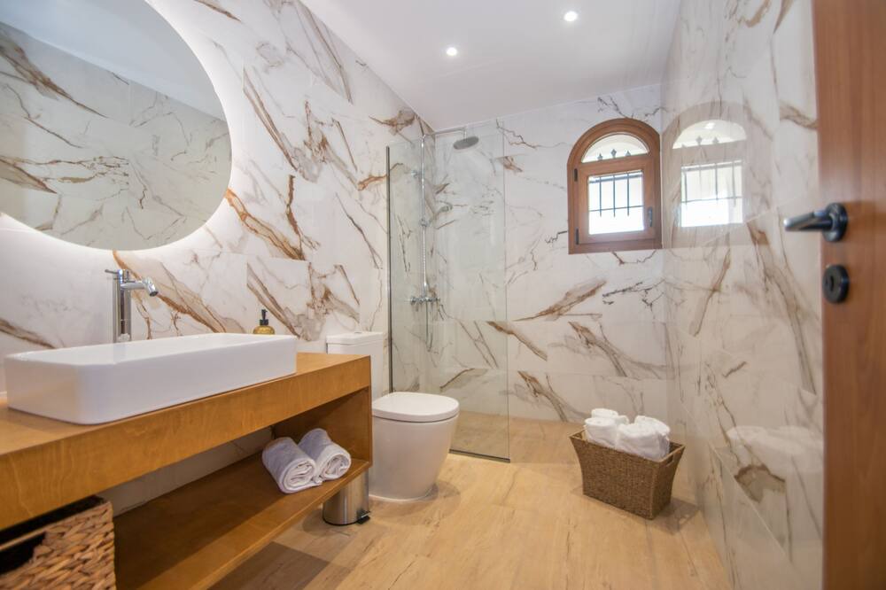 Photo of Bathroom in Ayios Kirikos