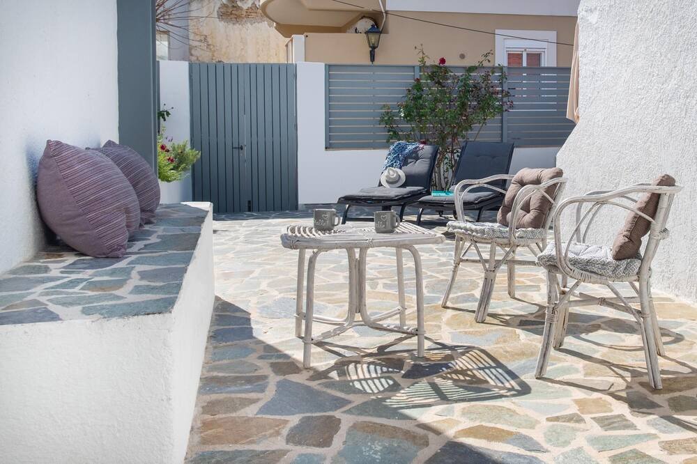 Photo of Patio Balcony in Soroni