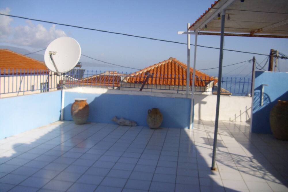 Photo of Patio Balcony in Koroni