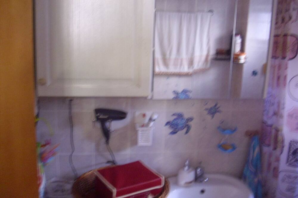 Photo of Bathroom in Koroni