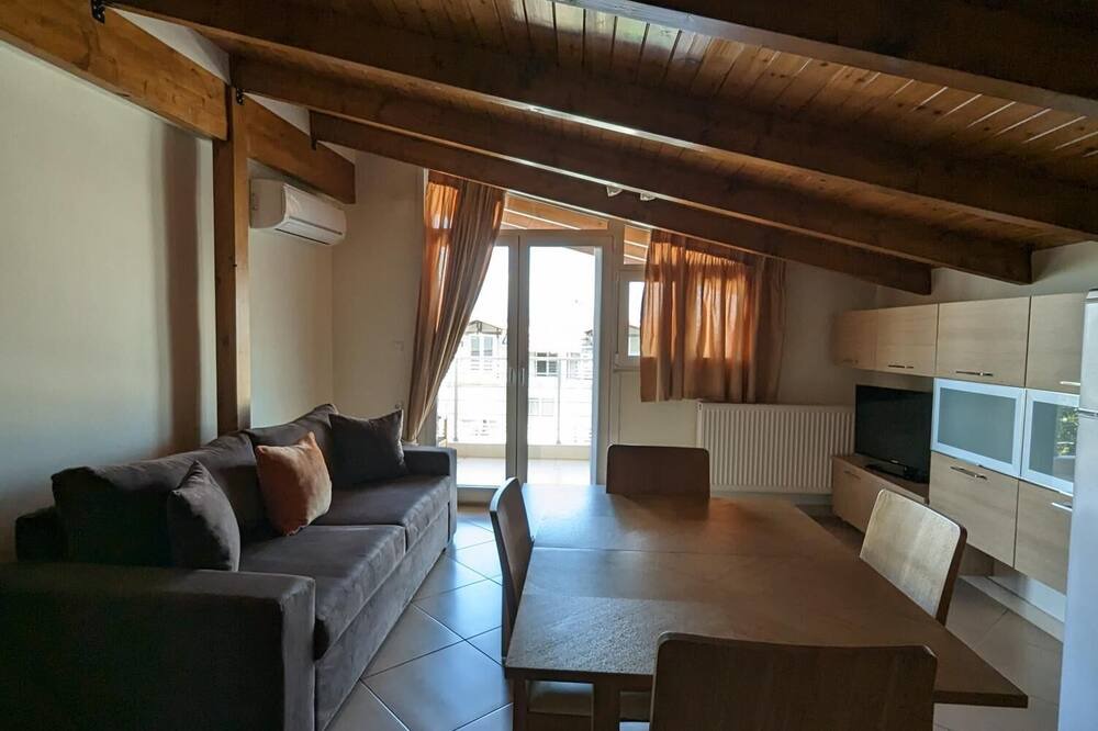 Photo of Livingroom in Kamena Vourla