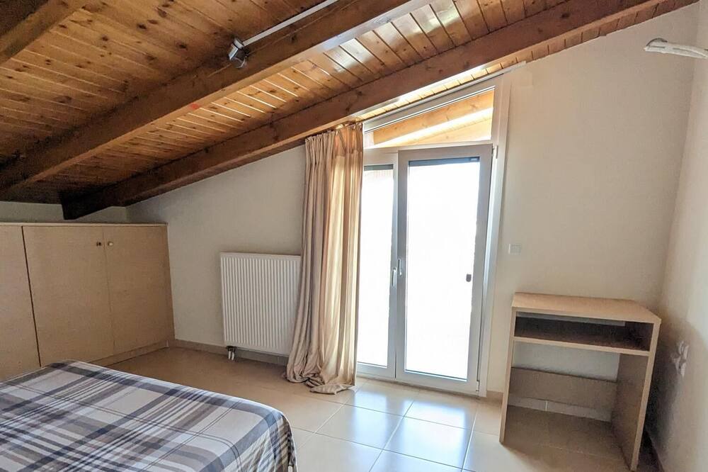 Photo of Bedroom in Kamena Vourla