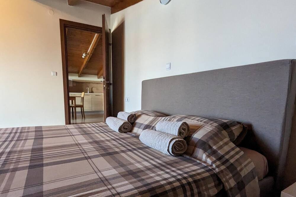 Photo of Bedroom in Kamena Vourla