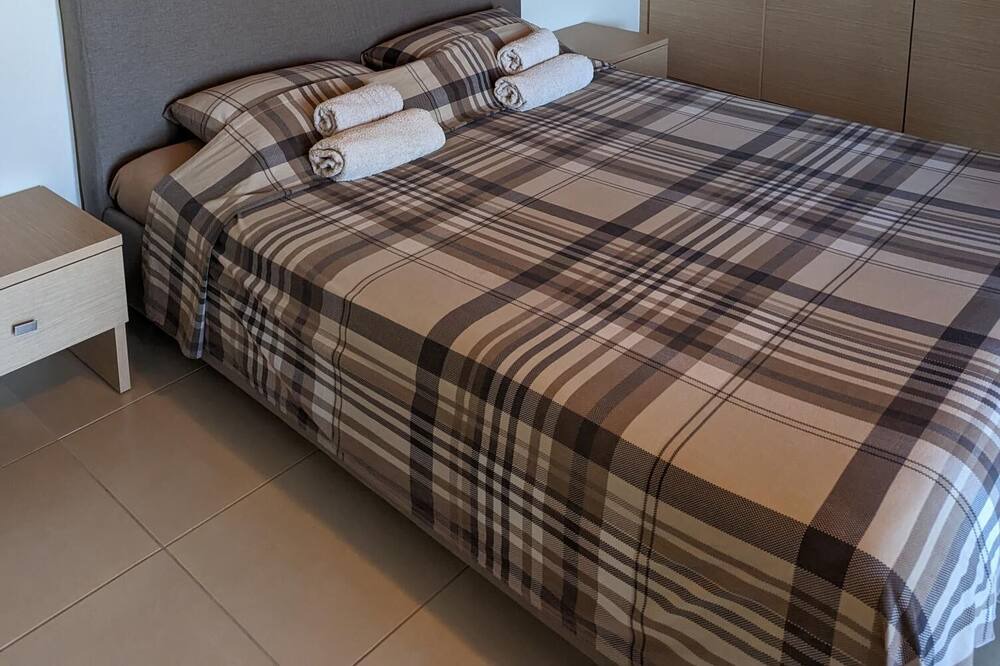 Photo of Bedroom in Kamena Vourla