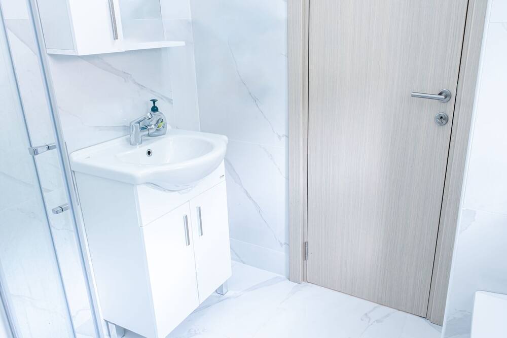 Photo of Bathroom in Lepetane