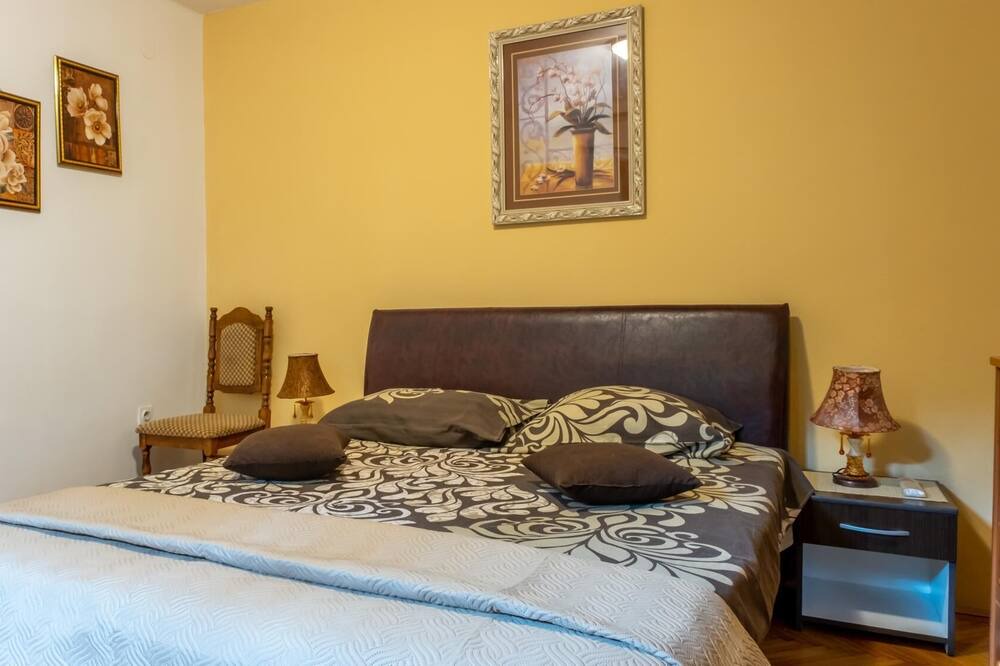 Photo of Bedroom in Kotor
