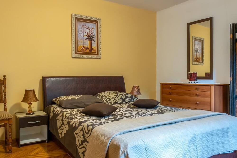 Photo of Bedroom in Kotor