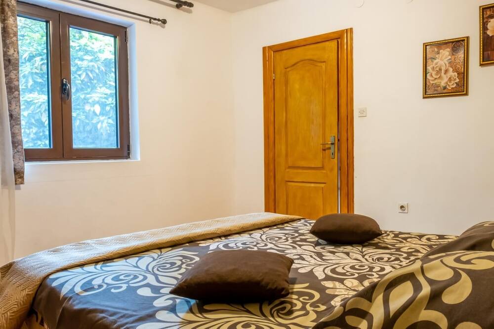Photo of Bedroom in Kotor