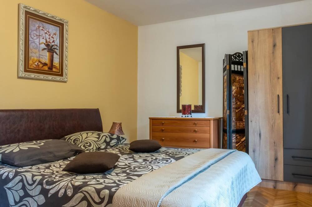 Photo of Bedroom in Kotor